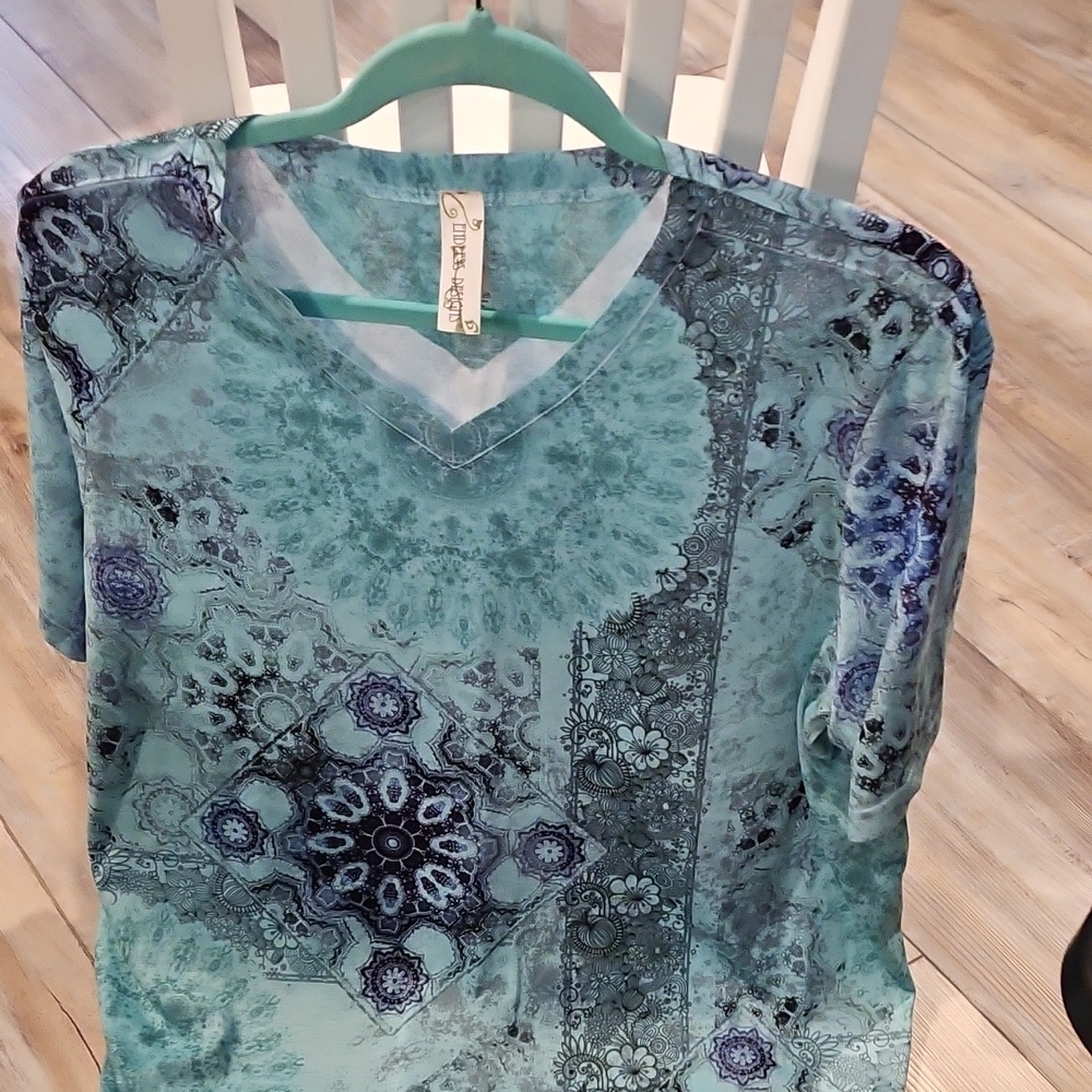 Chic Blue Patterned Blouse